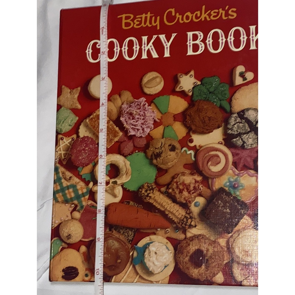 Betty Crocker's Cooky Book Recipes Cookbook Hardcover 2002 Vintage Illustrated - Picture 5 of 6